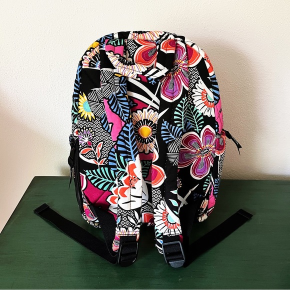 ⛔️SOLD⛔️ VERA BRADLEY Kauai Floral Compact Backpack & Zip ID Case 2 Pc Set -NWT - Picture 7 of 17